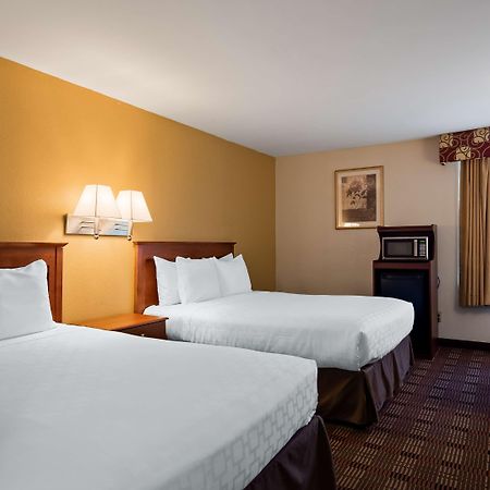 Surestay Hotel By Best Western Ист Брънсуик Екстериор снимка