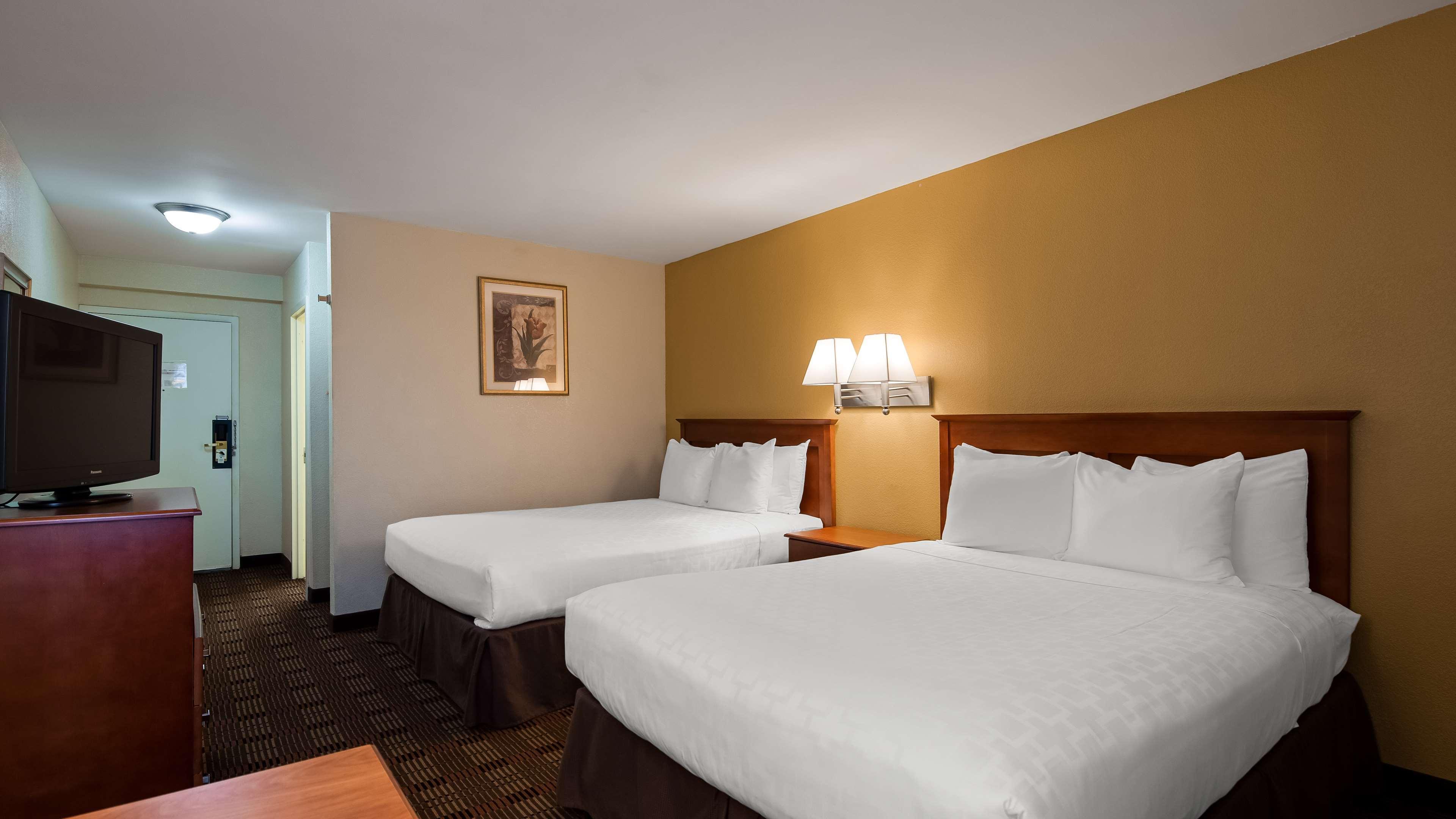 Surestay Hotel By Best Western Ист Брънсуик Екстериор снимка